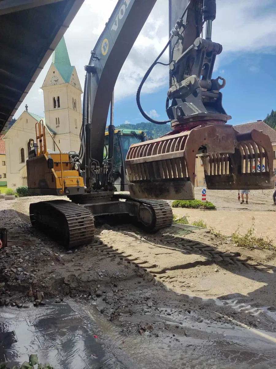 Prek aplikacije Poplave 2023 pomoč prizadetim v ujmah ponudilo že skoraj 12.000 ljudi