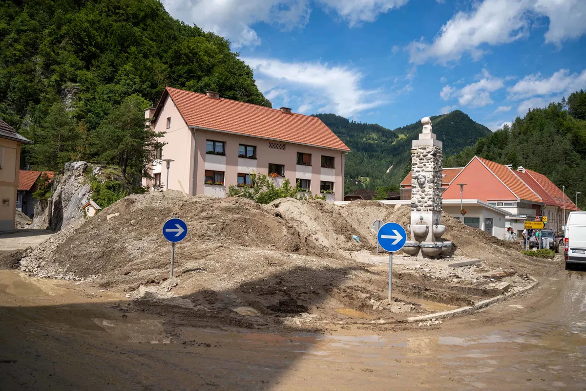 Za območje Črne na Koroškem, Mežice velja poseben režim za dostop prostovoljcev