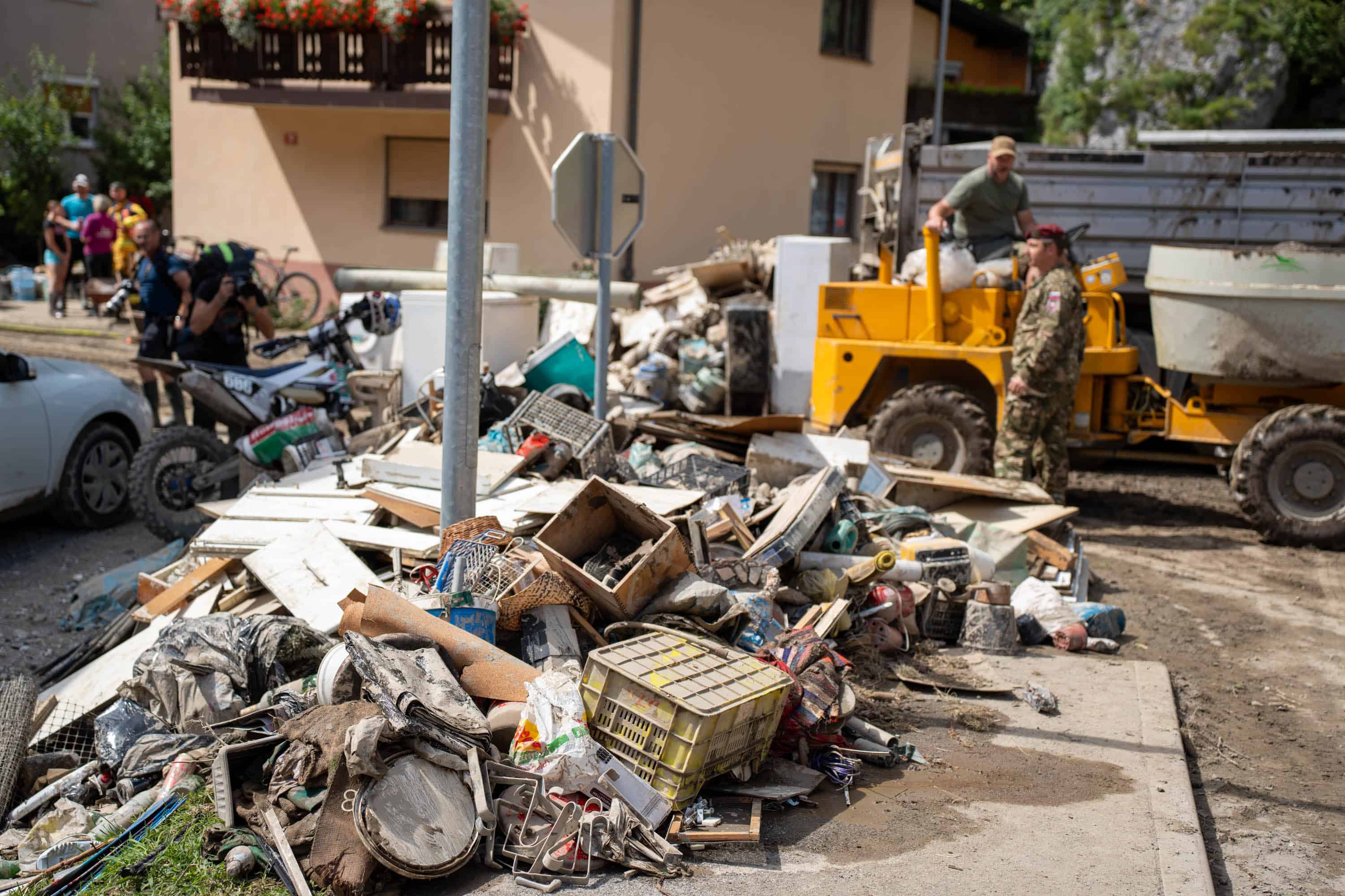 Na Koroškem tudi po dveh tednih od ujme še intervencijska dela
