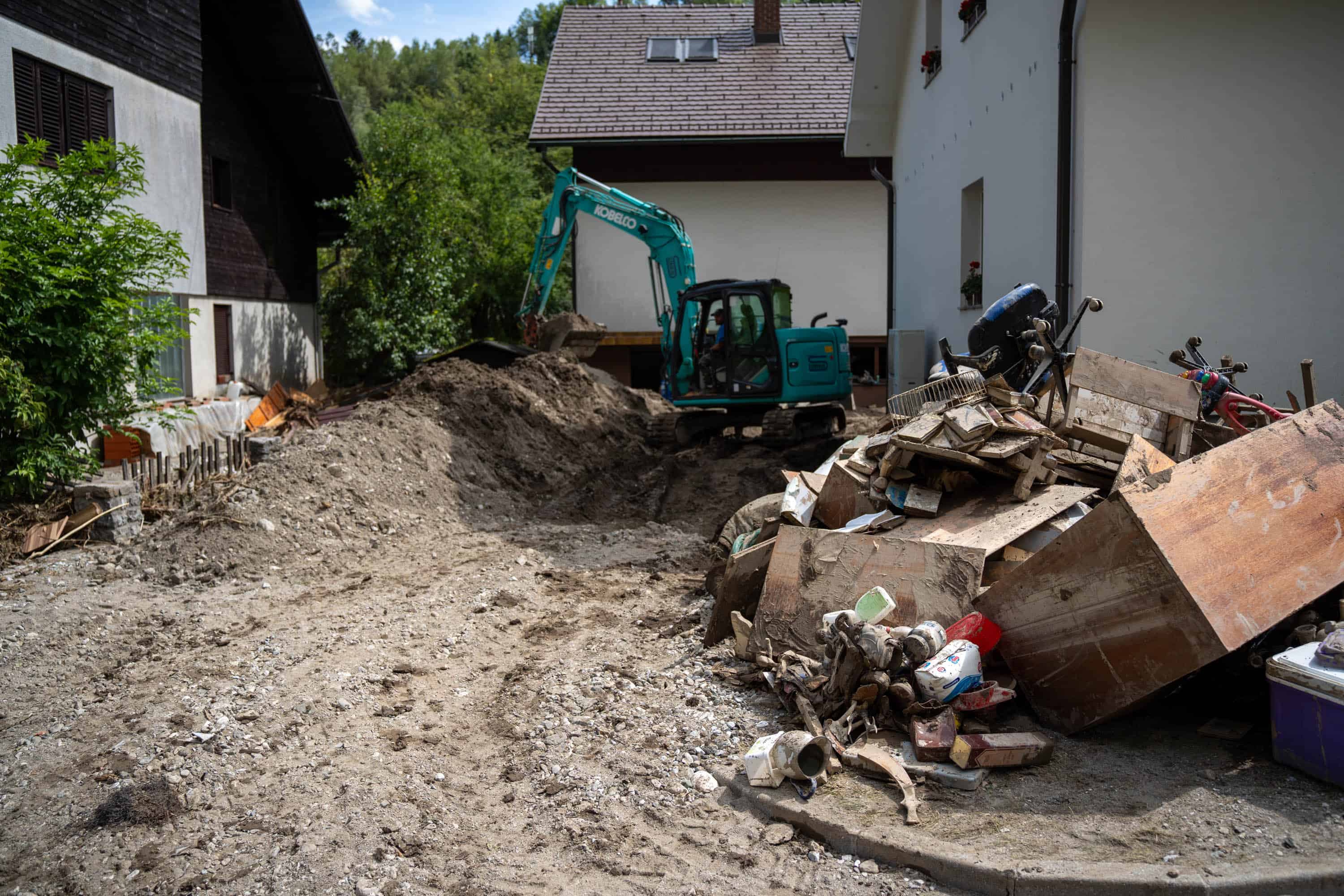 Slovenske radijske postaje v donacijski akciji zbrale skoraj dva milijona evrov sredstev za pomoč žrtvam poplav