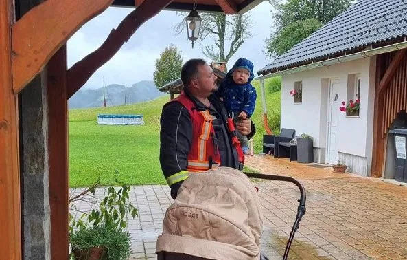 Dan po apokaliptičnih poplavah (zbirni podatki)