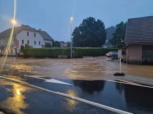 V Dravogradu in na Prevaljah so izredne razmere. Sprožene sirene za splošno nevarnost