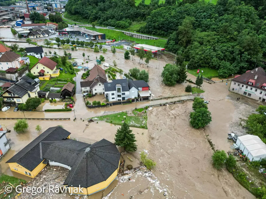 FOTO: Koroška je pod vodo (aktualni podatki)