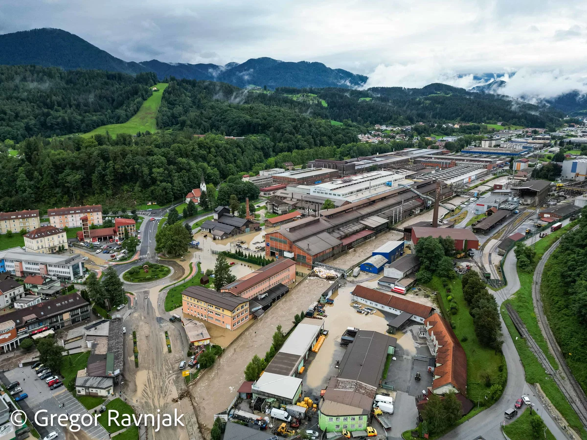 Obvestilo: Takojšen umik iz industrijske cone Dobja vas