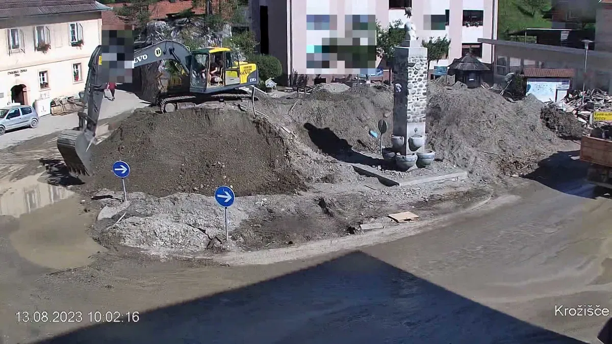 Premier Golob s koroškimi župani o popoplavni sanaciji