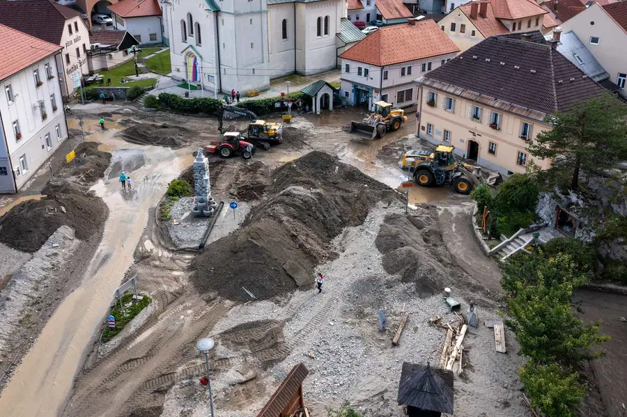 Tudi na računu občine Črna prva intervencijska sredstva, kmalu tudi sanacijska