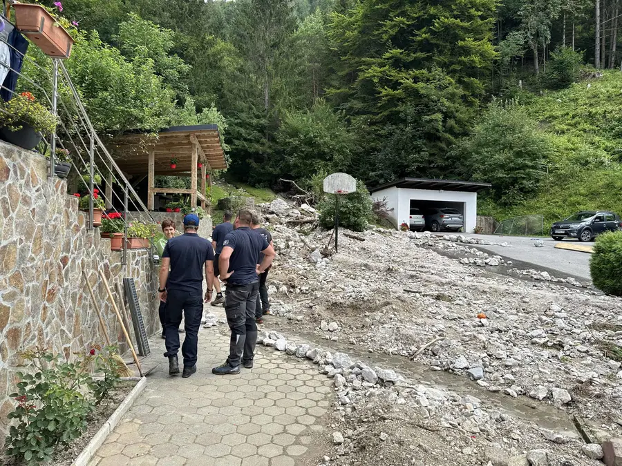 Mežica potrebuje in prosi za dve ustrezni vozili, nujno ju potrebujejo