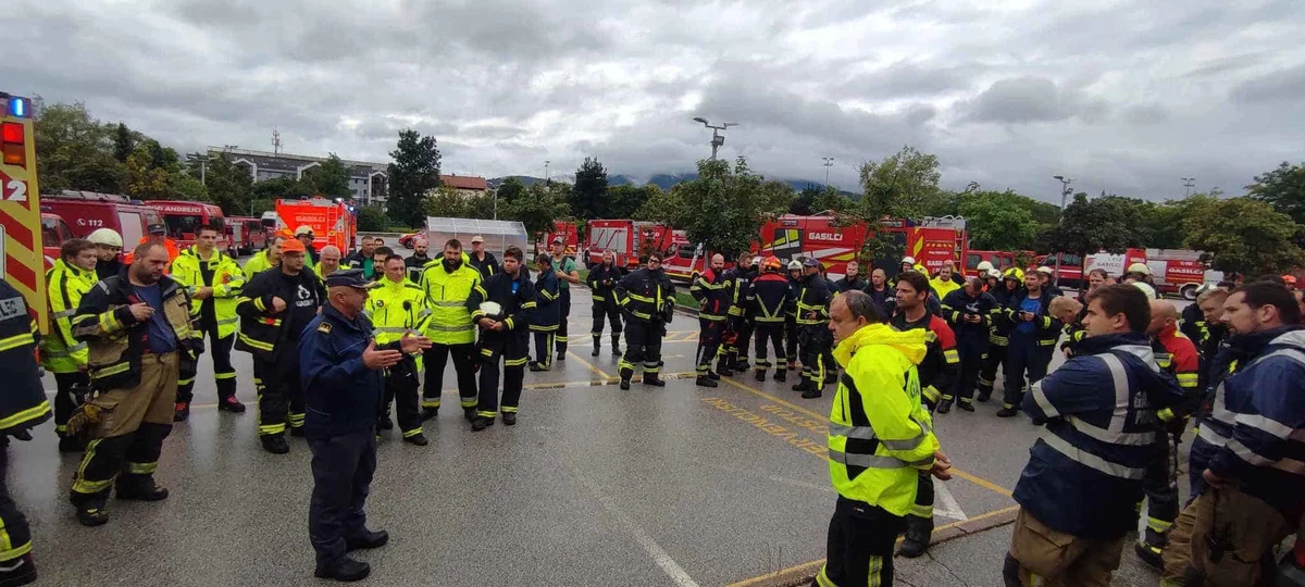 Korošcem so priskočili na pomoč tudi iz drugih gasilskih regij države