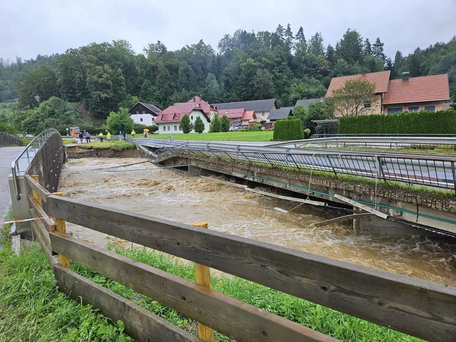 V Dravogradu evakuirali 110 ljudi
