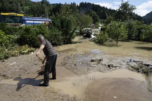 Na Koroško na pomoč prihaja 20 gorskih reševalcev iz vse Slovenije