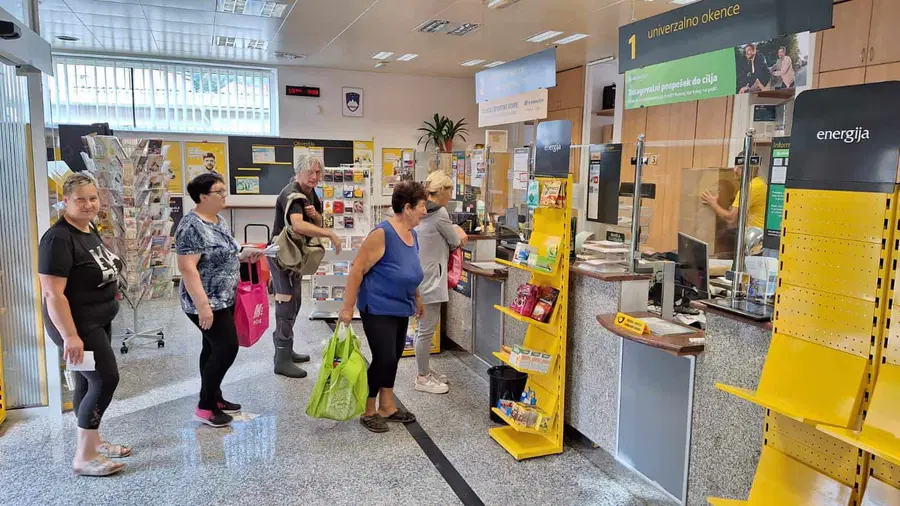 V Črni na Koroškem je ponovno odprta tudi pošta