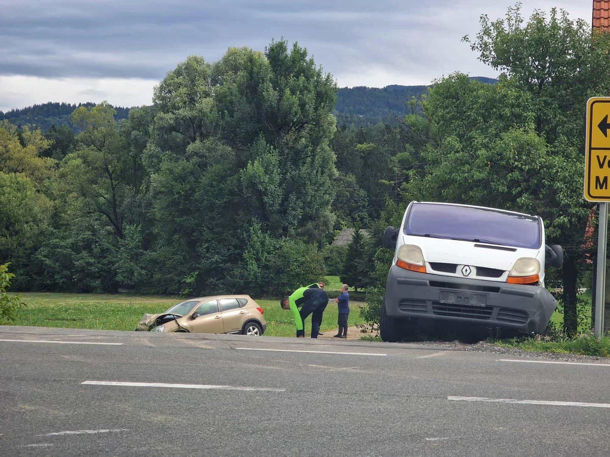 V prometni nesreči na območju Slovenj Gradca poškodovane štiri osebe