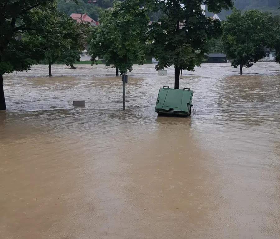 V Zgornji Savinjski dolini preventivno sprožili sirene
