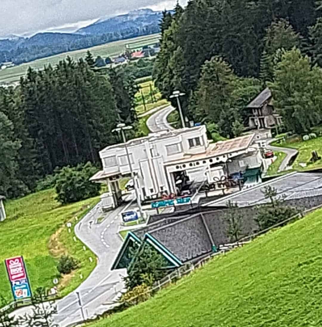 Zaradi obilnega deževja poplave na avstrijskem Koroškem