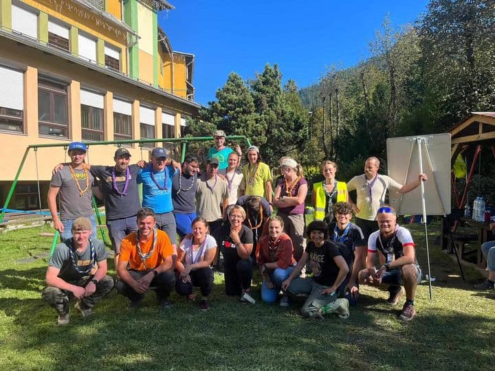 Taborniki prinašajo pomembno sporočilo iz Črne na Koroškem