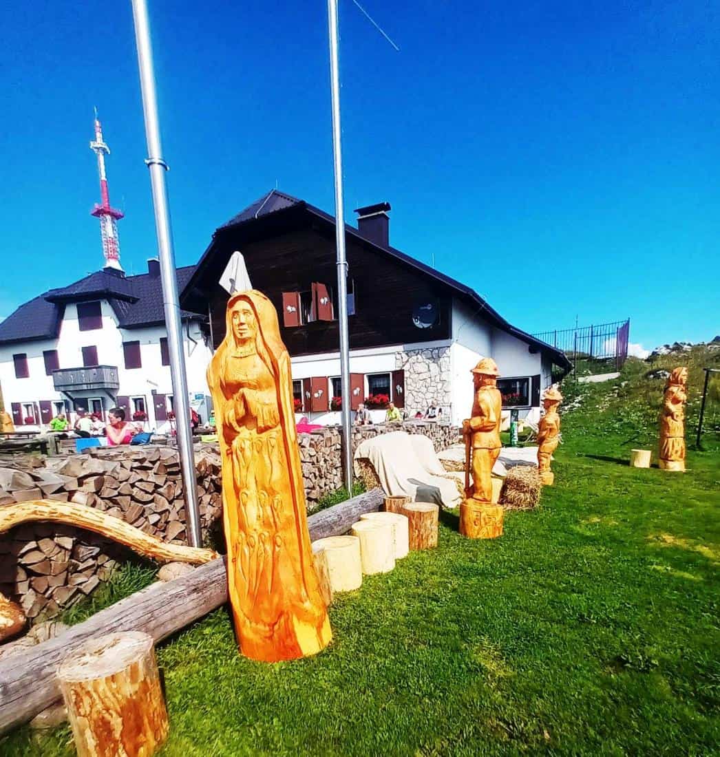 Rezbarji in slikarji so ustvarjali na Uršlji gori