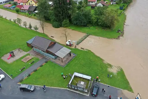 Do 31. decembra še mogoče oddati vloge za solidarnostno pomoč po poplavah
