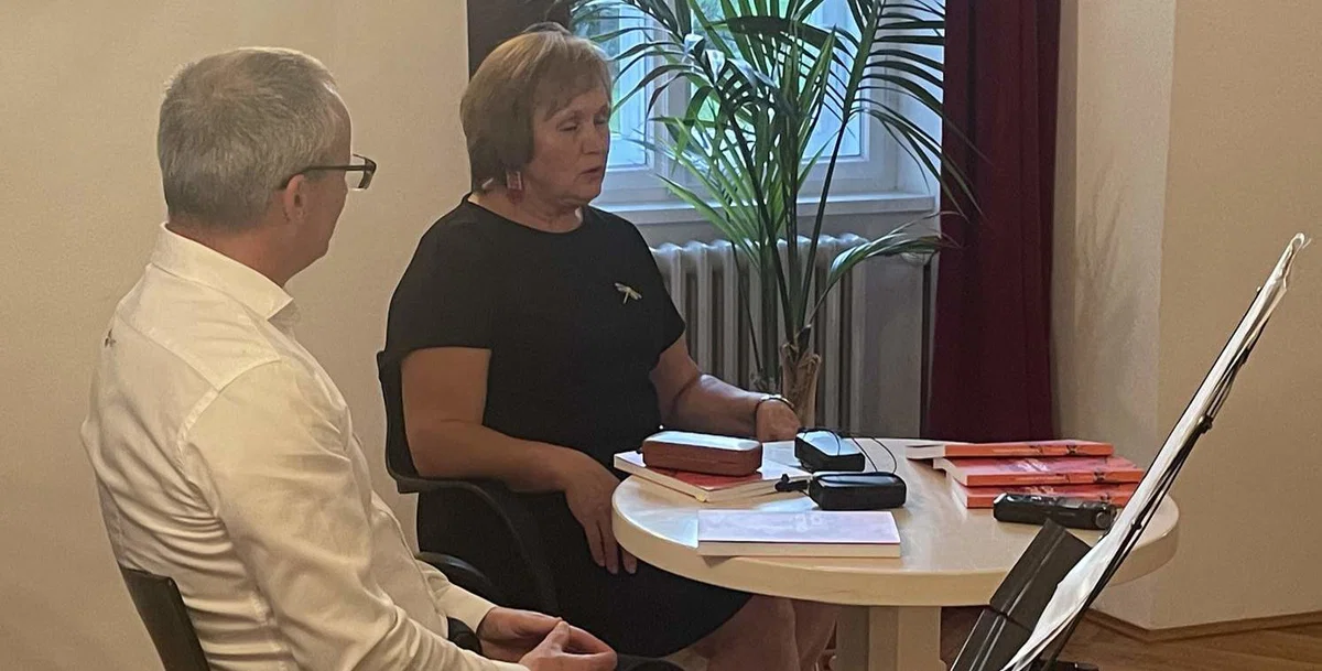 Predstavitev knjige Vijolična kačja pastirica v Dvorcu Bukovje