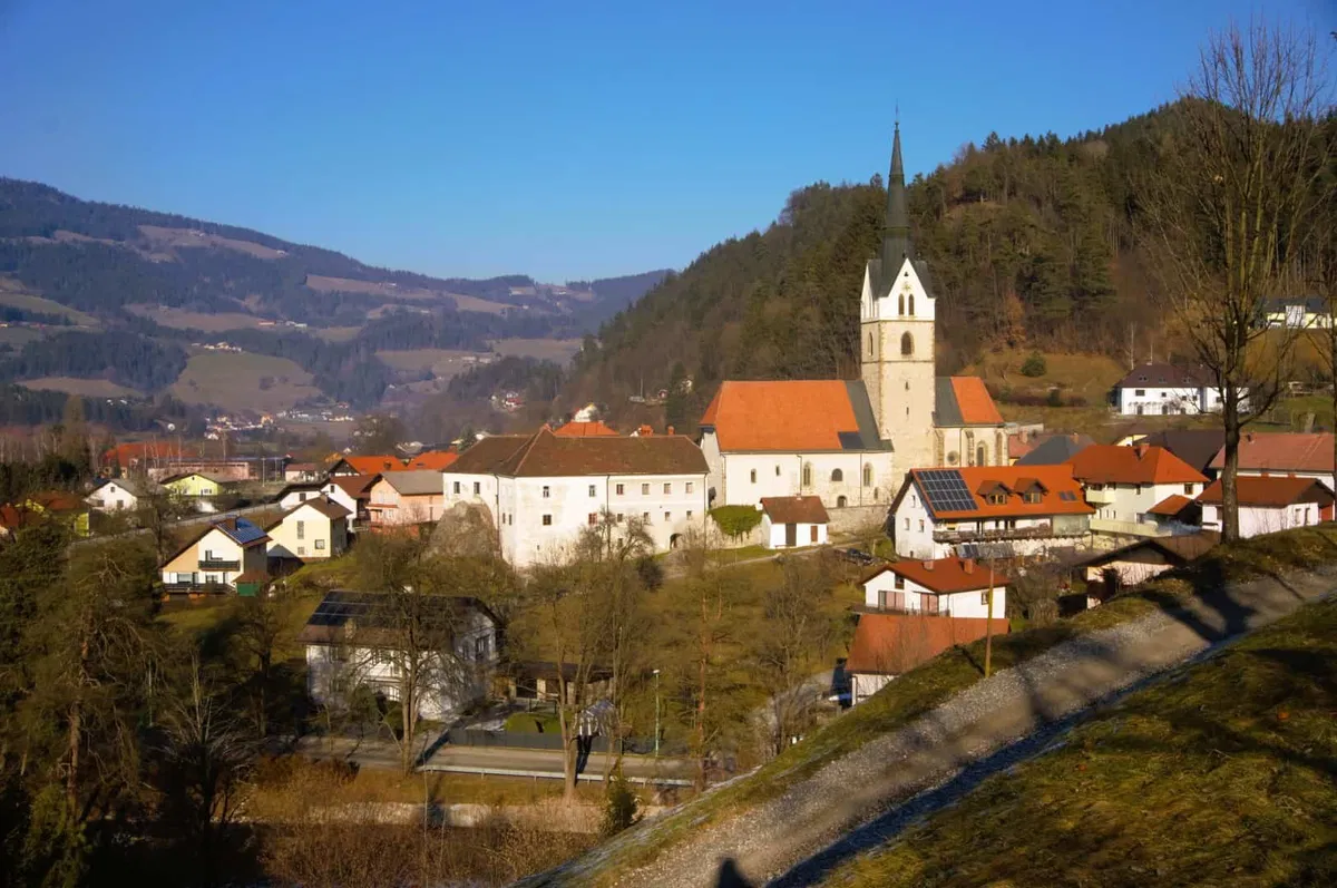 Nepridiprav v Vuzenici vlomil v svečomat