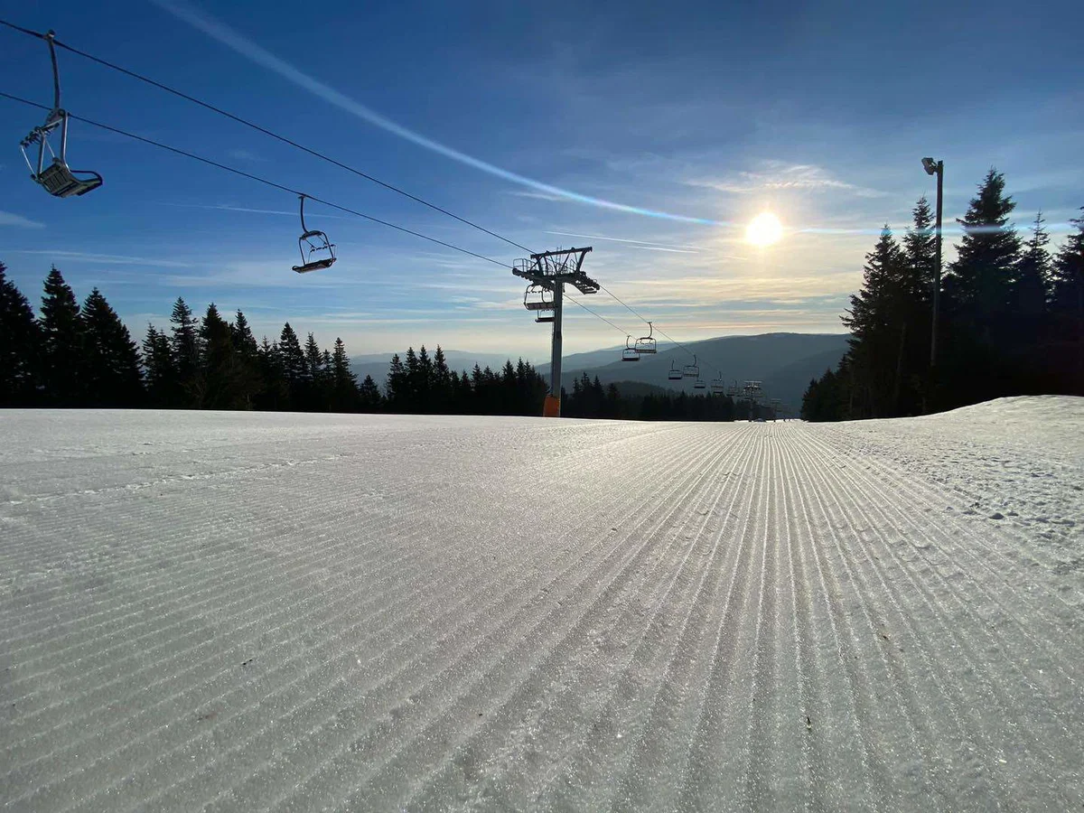 Kope znova presenečajo. Sezonske vozovnice so v prodaji, čaka vas veliko novosti