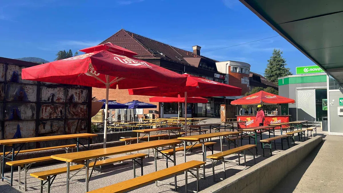 Na Dobrodelnem dnevu na Ravnah dogajanje že v polnem teku