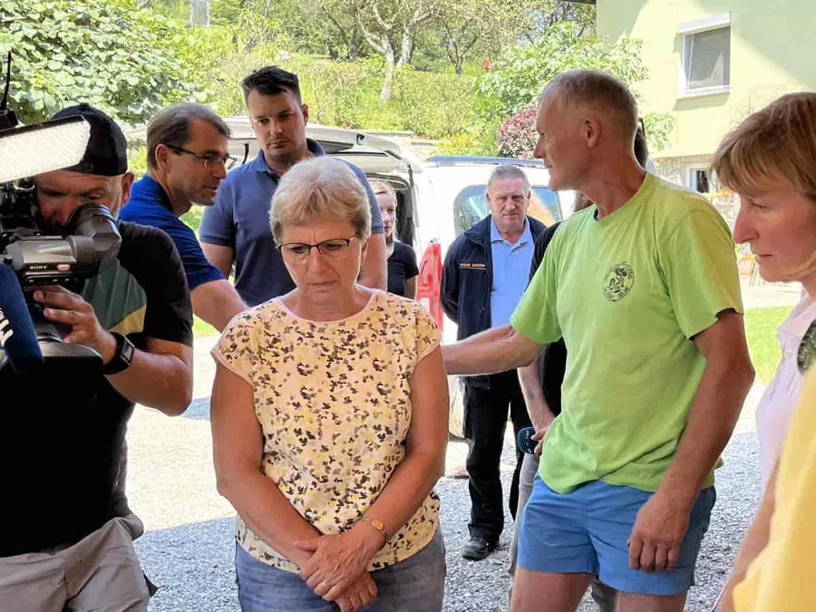 Ministrica Šinko: Poplave v kmetijstvu povzročile za 145 milijonov evrov škode