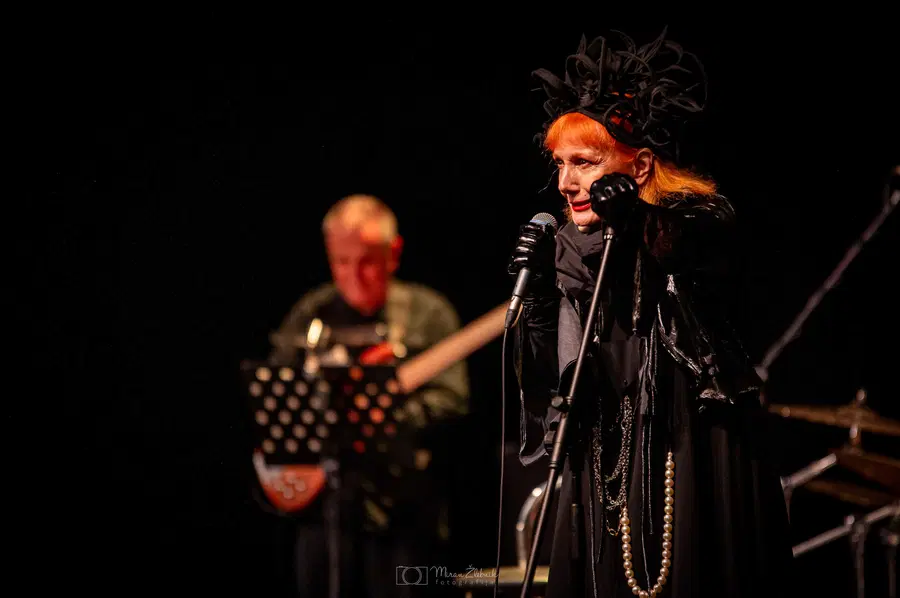 Foto: Na odru Narodnega doma Mežica je gostovala imenitna Josipa Lisac