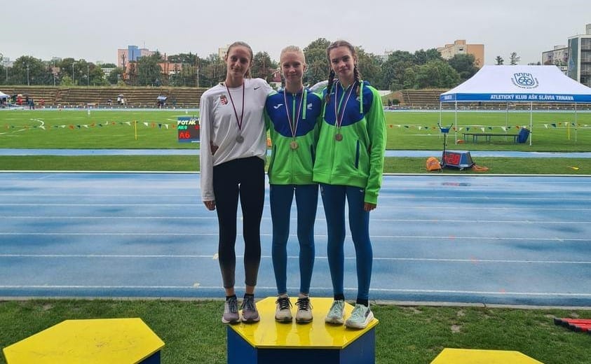 Koroški atletinji do dveh medalj na Slovaškem