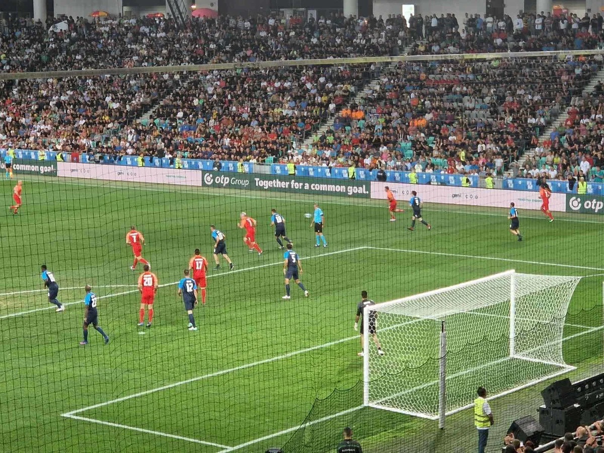 V Stožicah na dobrodelni nogometni tekmi zbrali 3,5 milijona evrov za žrtve poplav