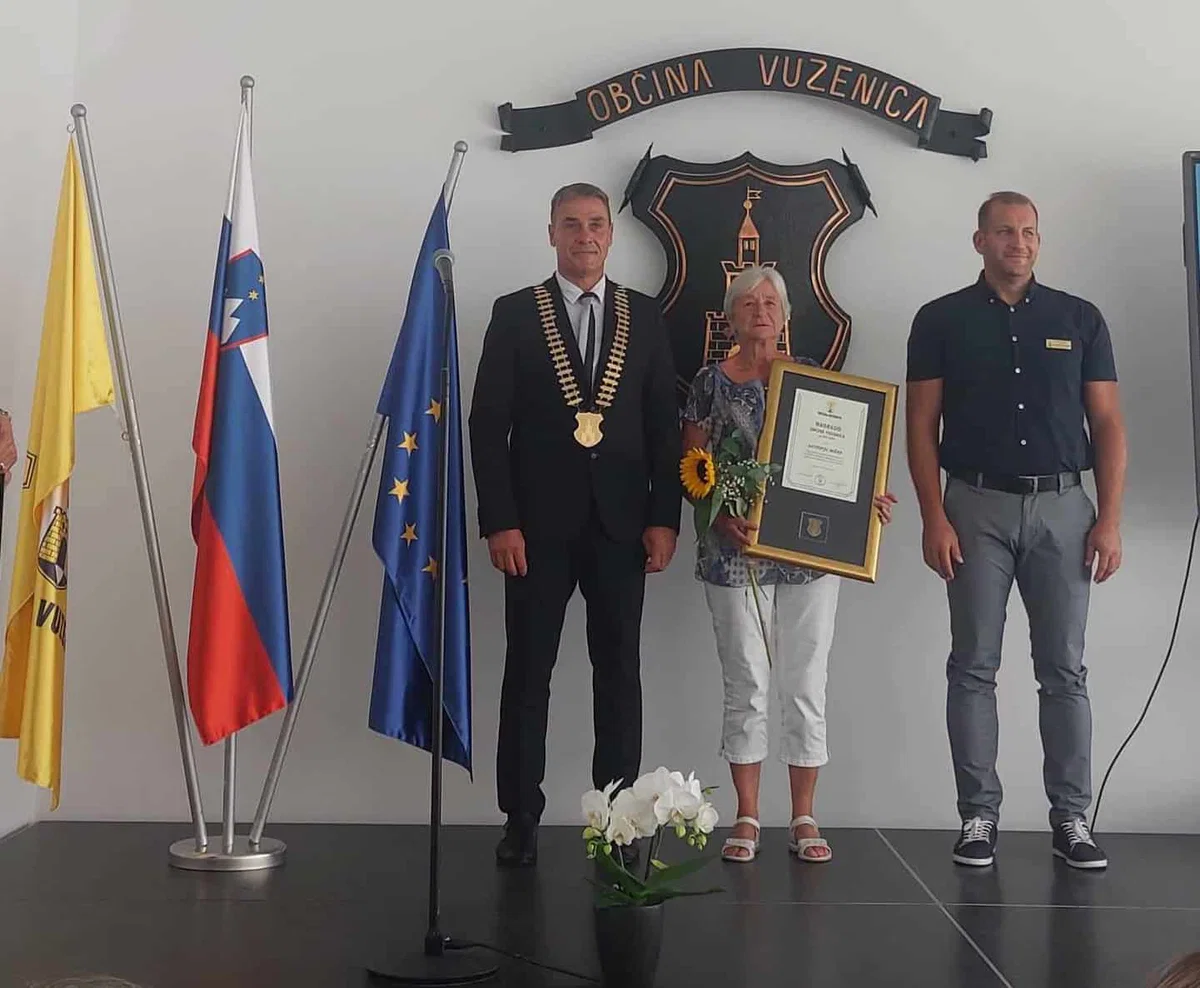 Potekala je slavnostna seja Občine Vuzenica. Podelili pa so tudi priznanja zaslužnim za leto 2023