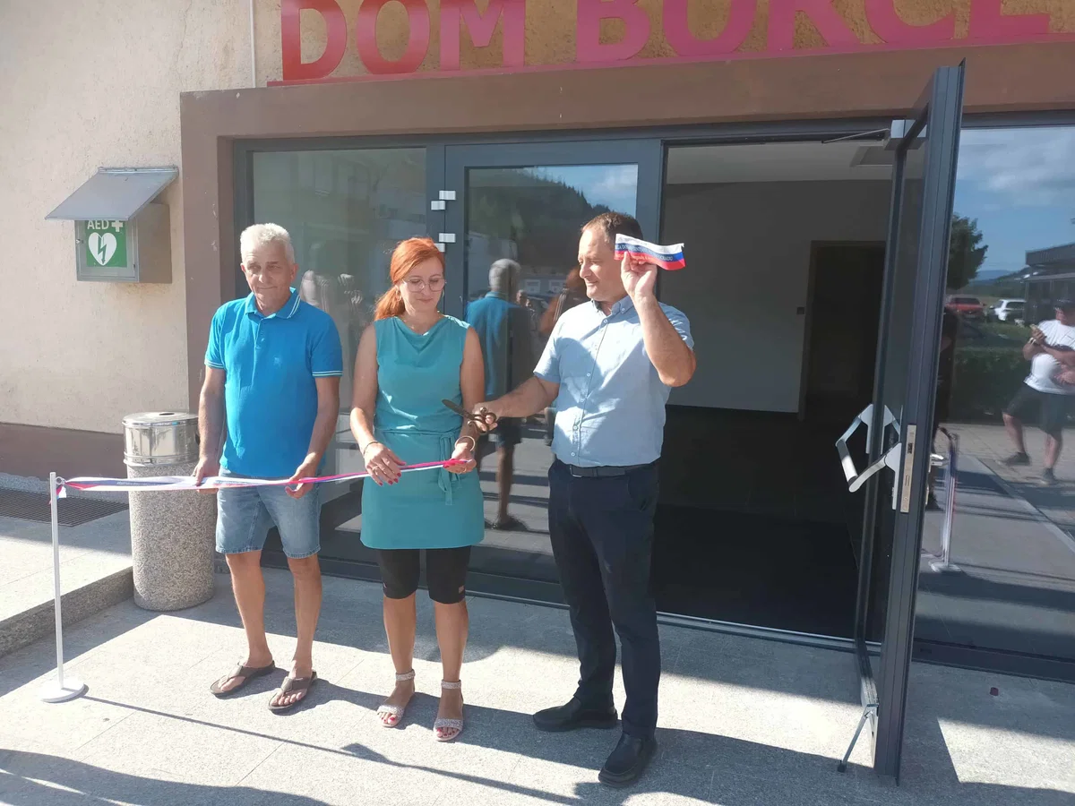 V Šentjanžu otvorili prenovljene prostore  krajevnega doma - Doma borcev Šentjanž