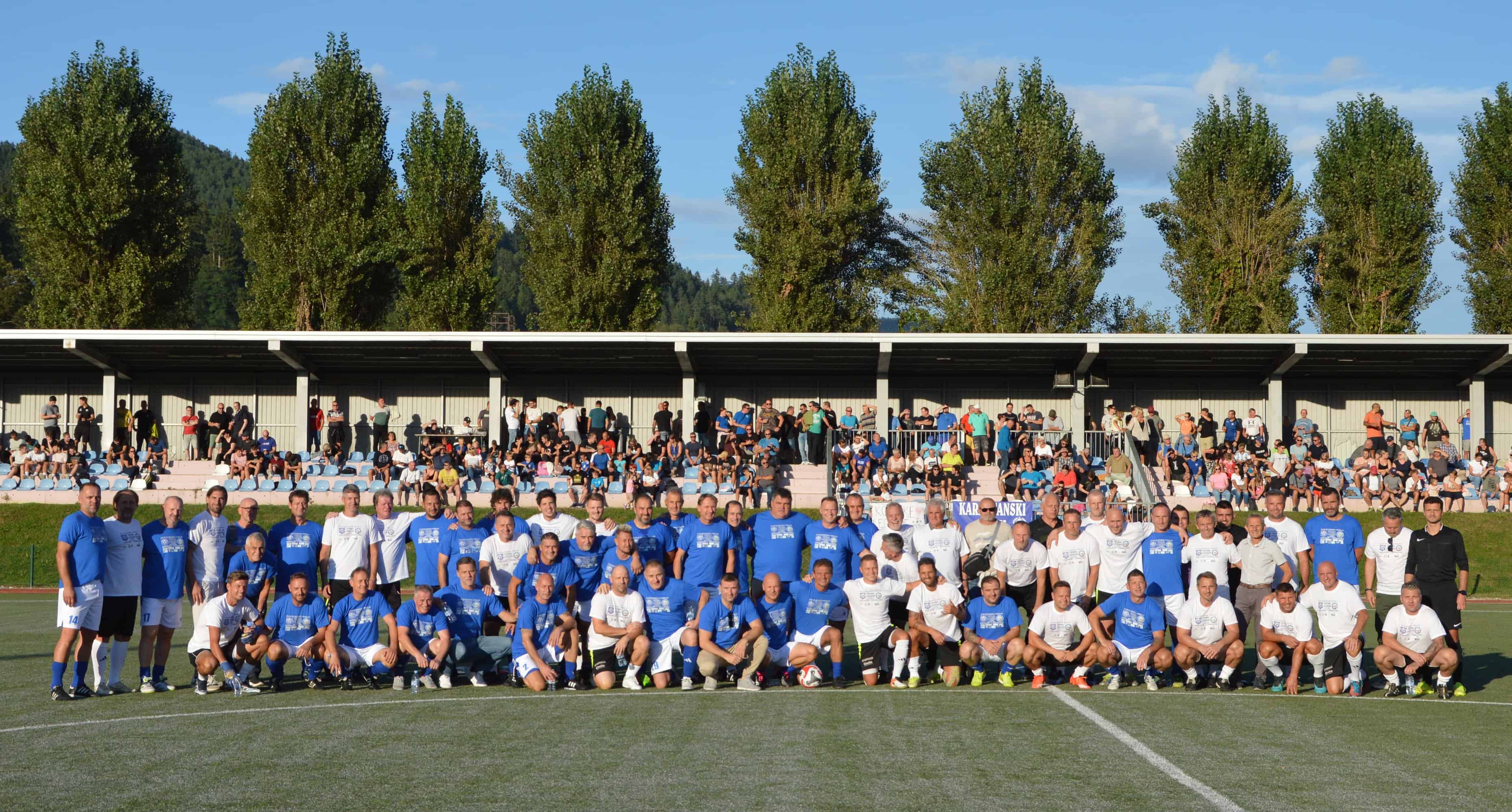 Na Prevaljah so na dobrodelni nogometni tekmi Humane zvezdice in nogometne legende Korotana zbrale 3.800 evrov