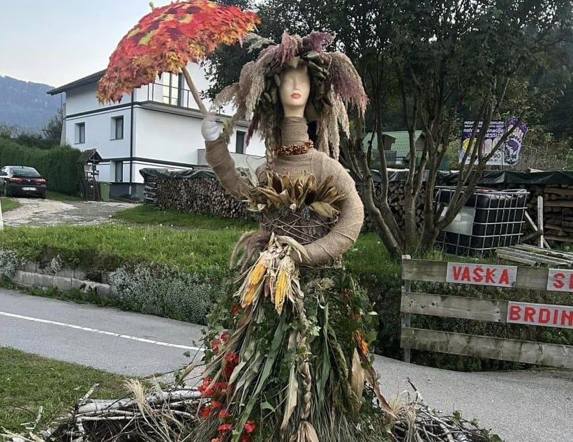 Čudovita kreacija "Tetke Jesen" na Brdinjah (FOTO)