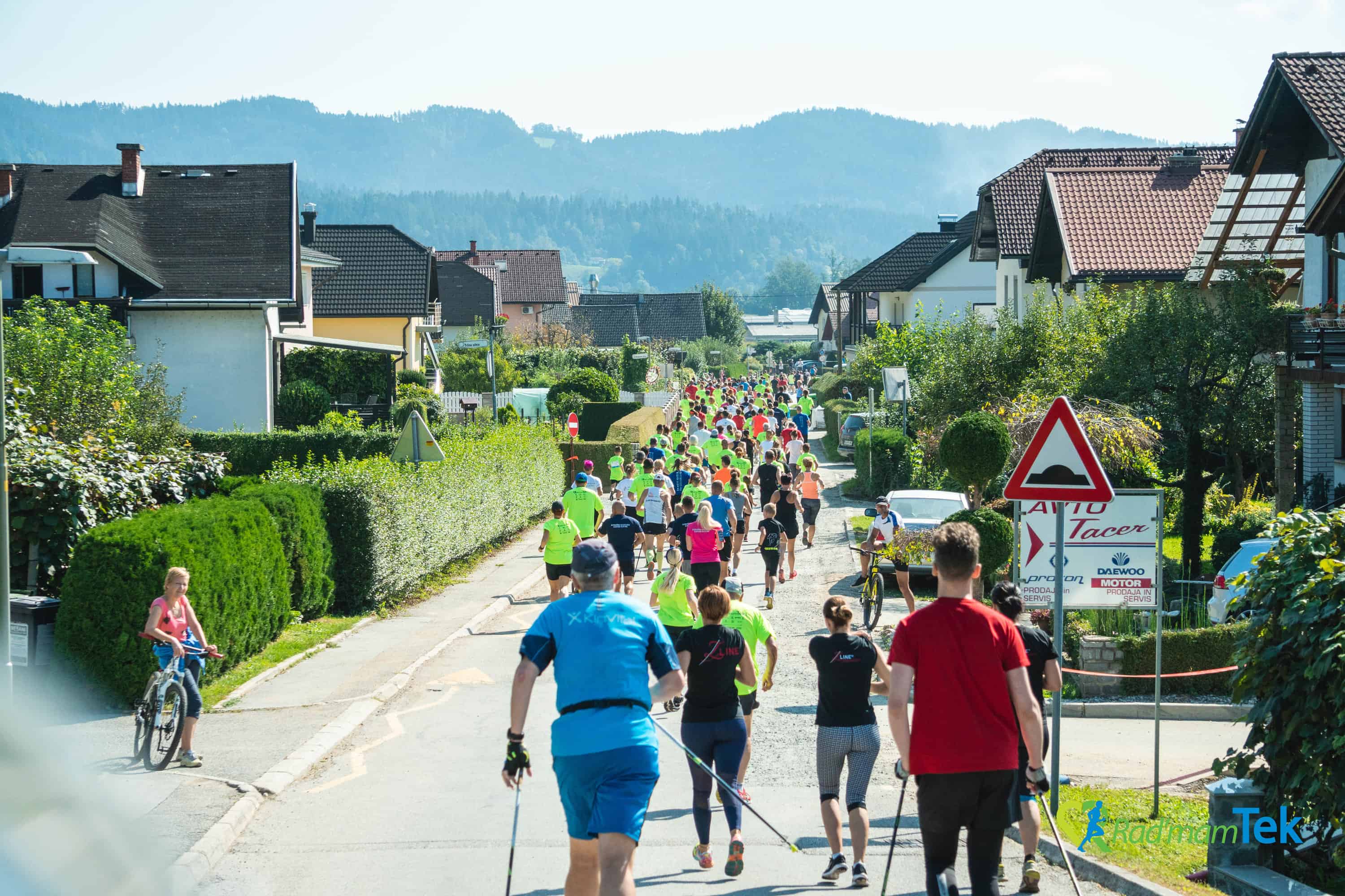 Sončna nedelja vabi tekače na rekreativni tek v Radlje ob Dravi