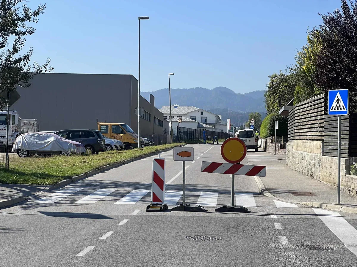 Na območju Slovenj Gradca popolna zapora ceste