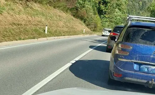 V današnji prometni nesreči v kraju Sveti Boštjan, umrl motorist