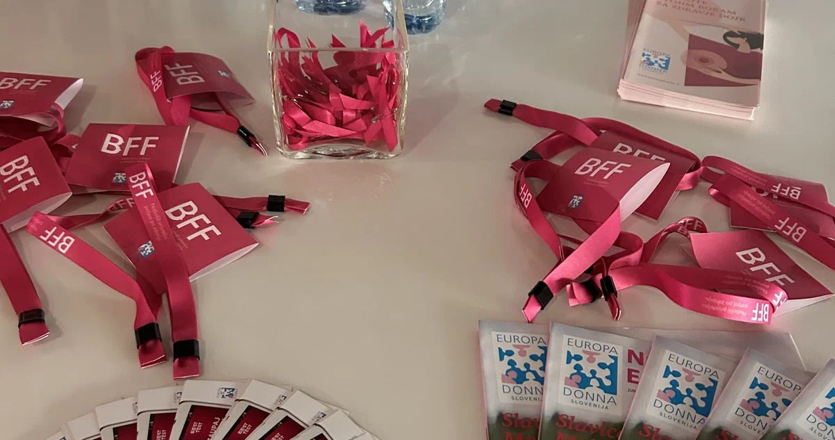 Ob rožnatem oktobru strokovnjaki pozivajo k samopregledovanju dojk