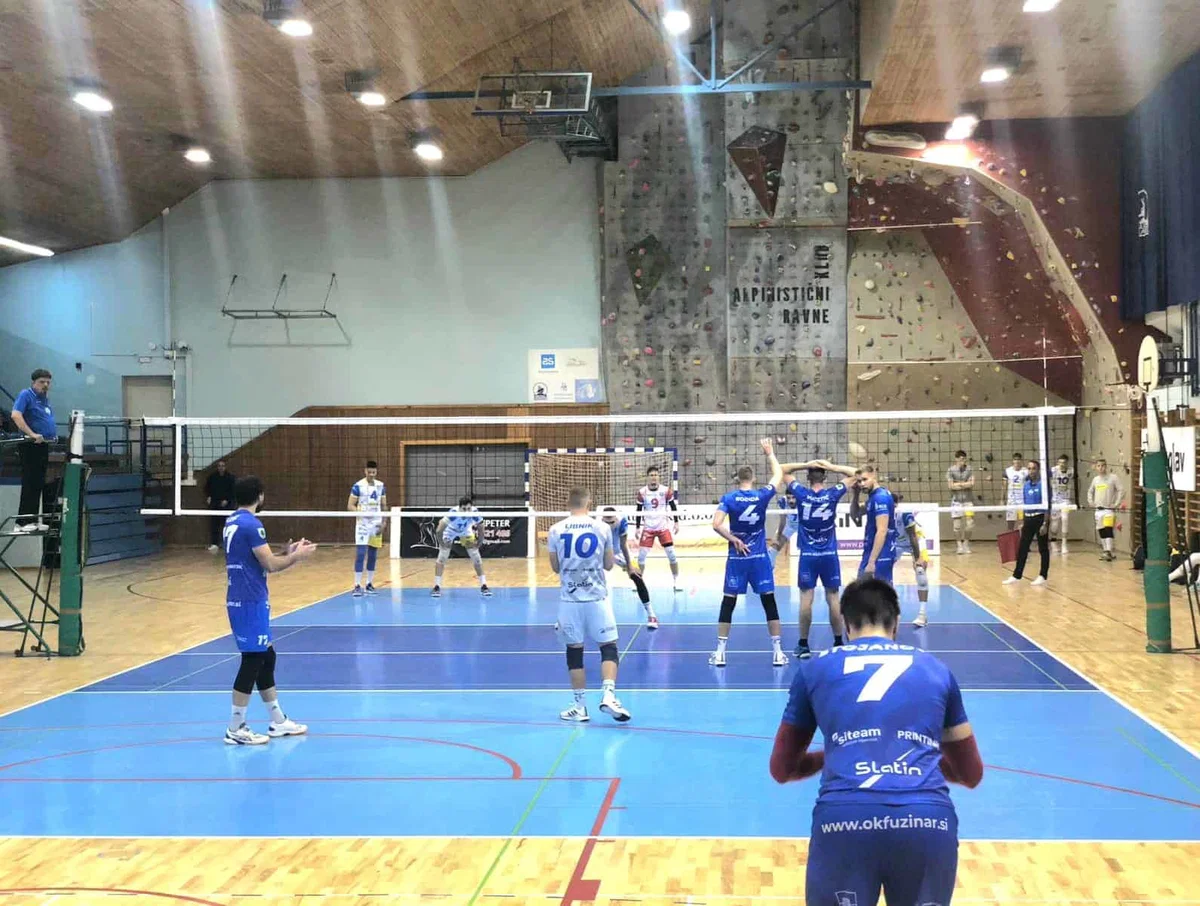 Fantje OK Fužinar SIJ Metal Ravne pokazali odlično formo na uvodni tekmi prvenstva