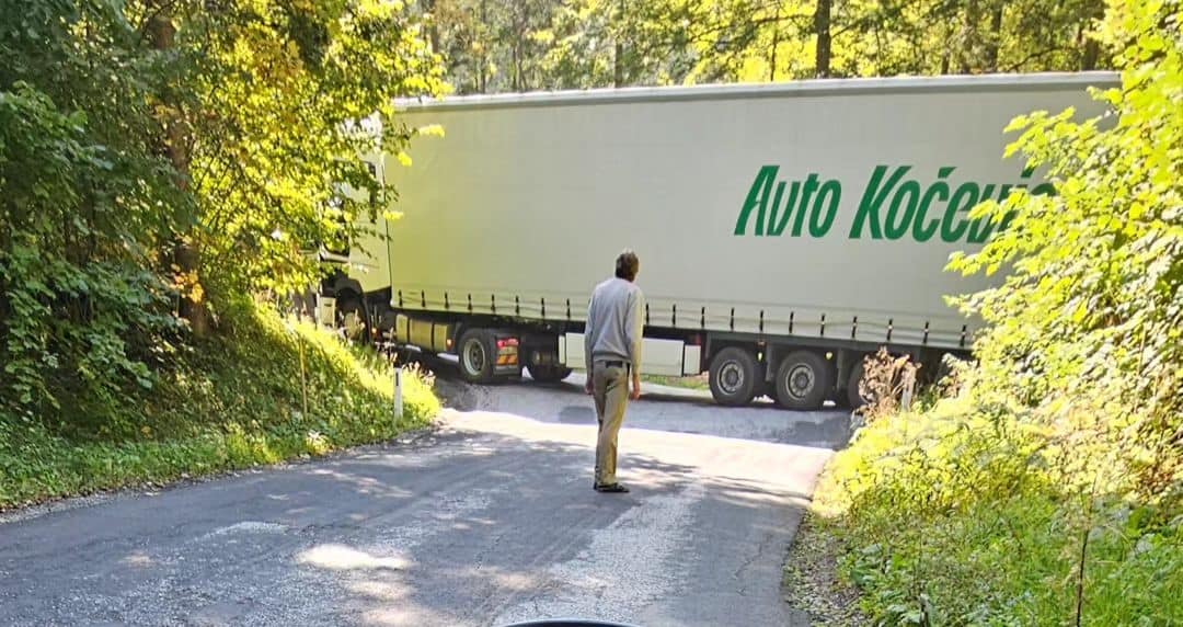 Pozor: Cesta do mejnega prehoda Reht zaprta