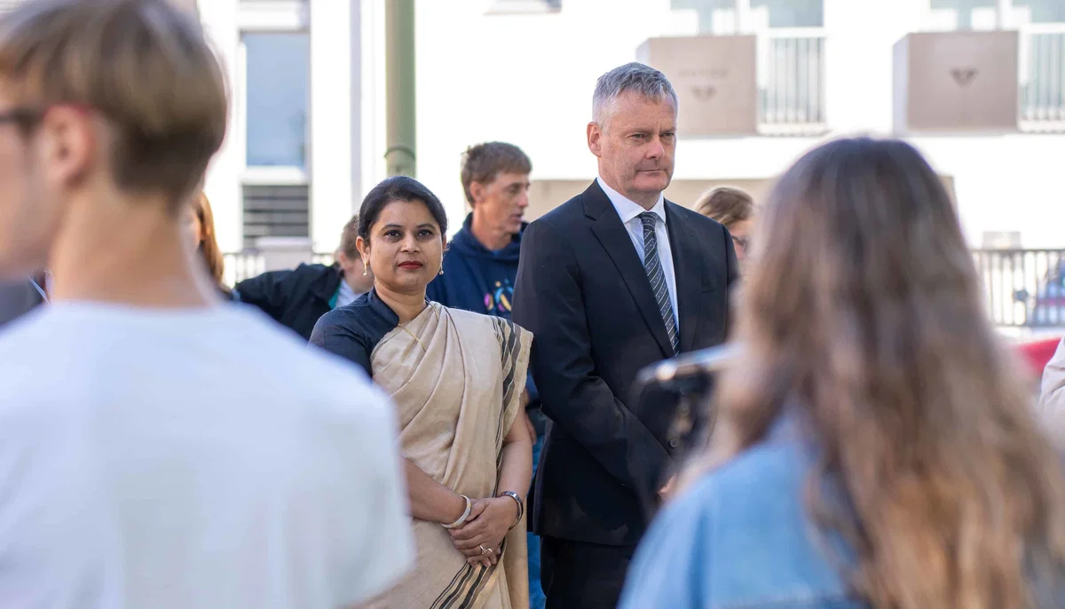 Gandhi: "Živite preprosto, da lahko tudi drugi preprosto živijo"