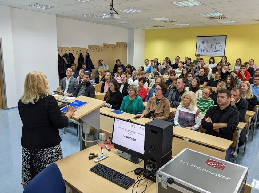 Na VSŠ Slovenj Gradec je potekalo srečanje z delodajalci, mentorji praktičnega izobraževanja, študenti in predavatelji