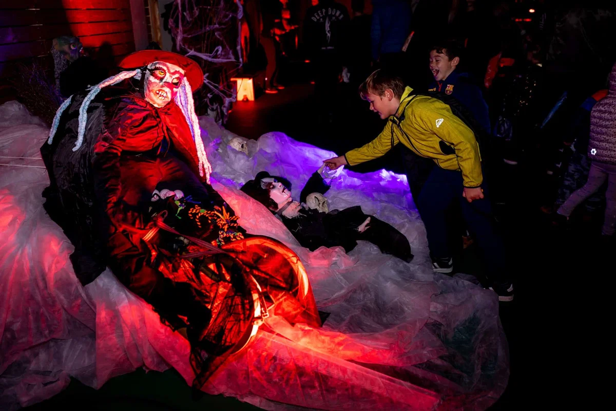 FOTO: Shod čarovnic je v Dravograd privabil veliko ljudi