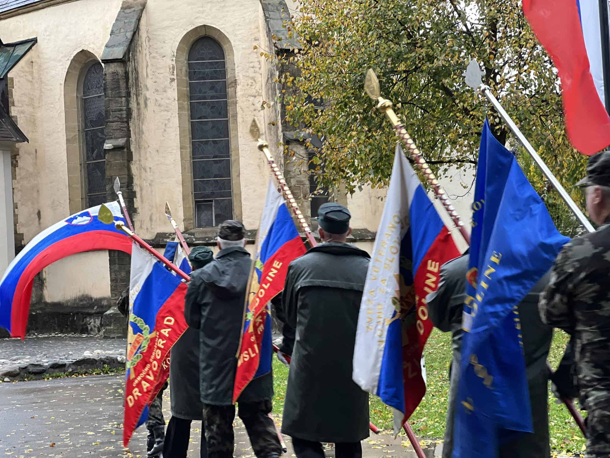 VIDEO in FOTO: V Slovenj Gradcu s komemoracijo počastili prihajajoče praznike