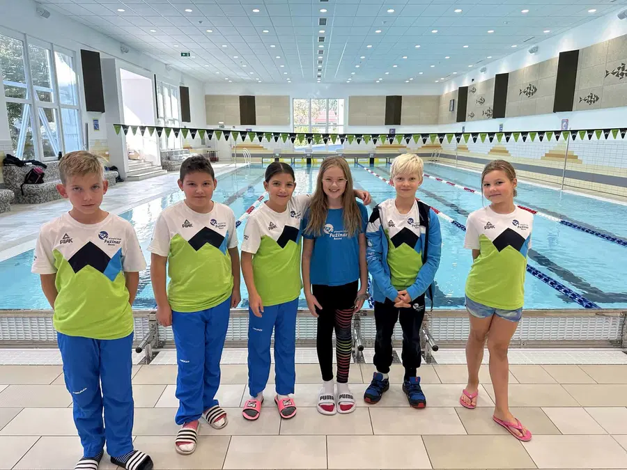 Najmlajši plavalci Fužinarja blesteli na tekmovanju (FOTO)