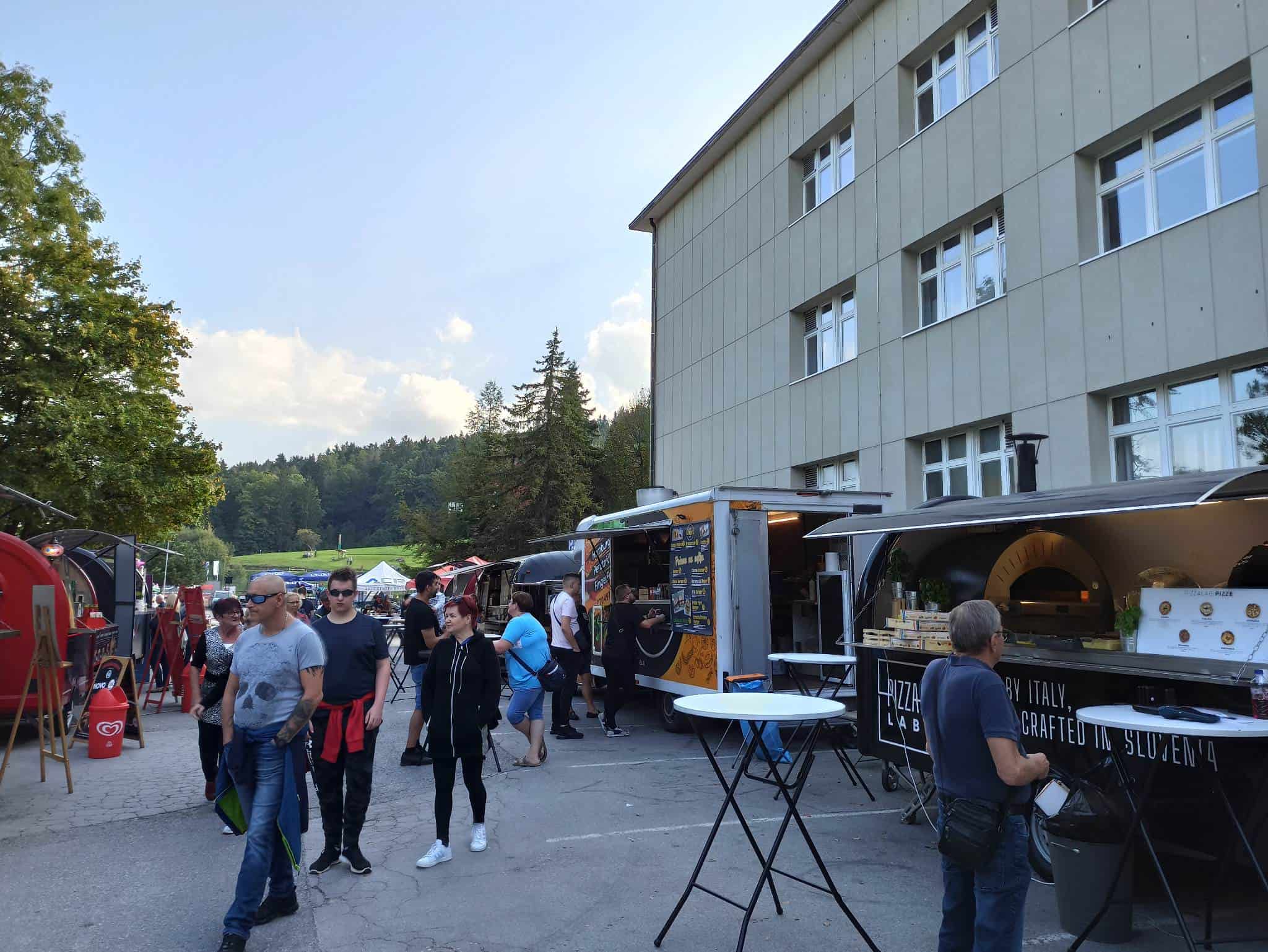 Ob praznovanju mesta Ravne obiskovalci uživali v pestrem dogajanju (FOTO)