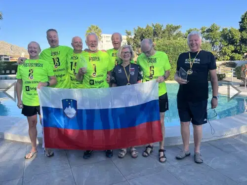 Veterani Slovenije v kategoriji 65+ so zmagovalci svetovnega prvenstva IVVA. Na turnirju tudi Korošci