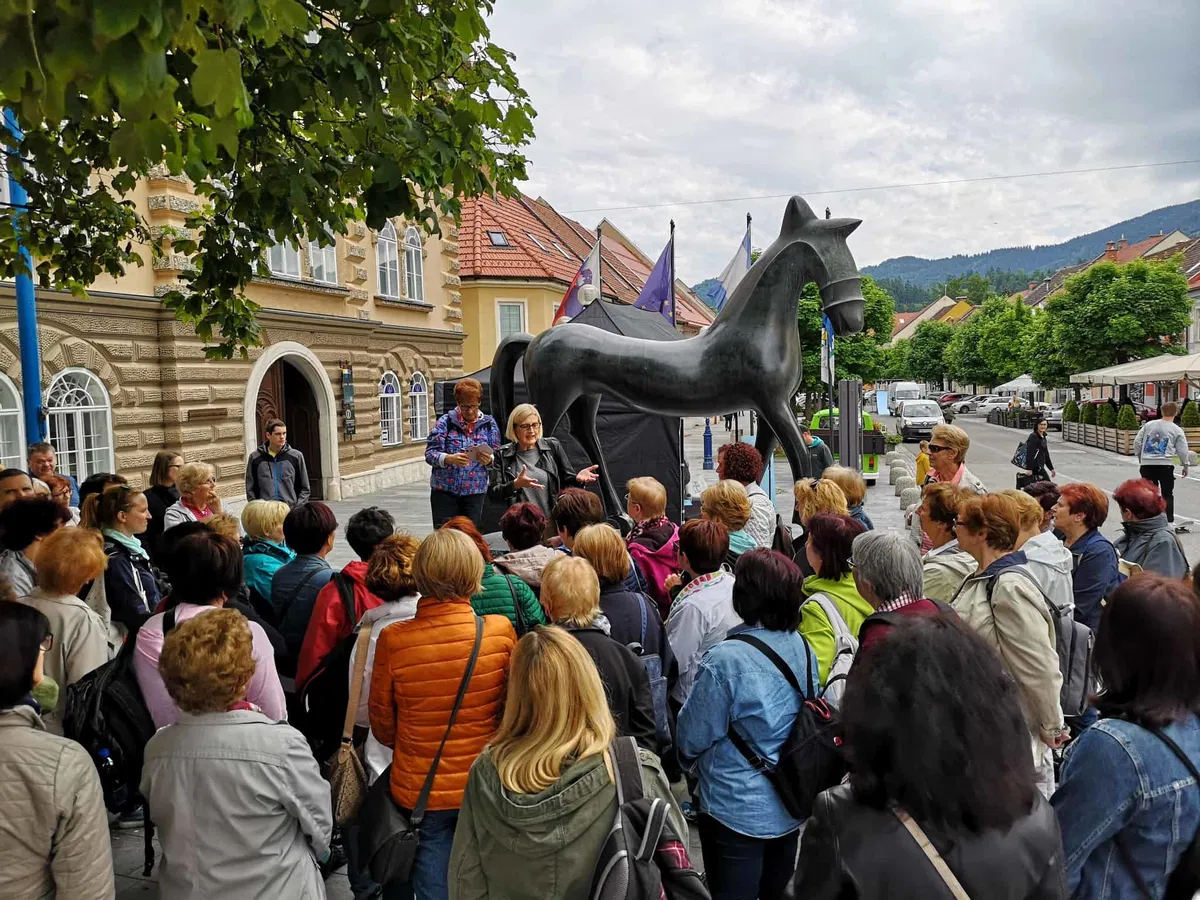 Urbani sprehodi Jane's Walk za ozaveščanje o prijaznosti mest za hojo tudi v Slovenj Gradcu