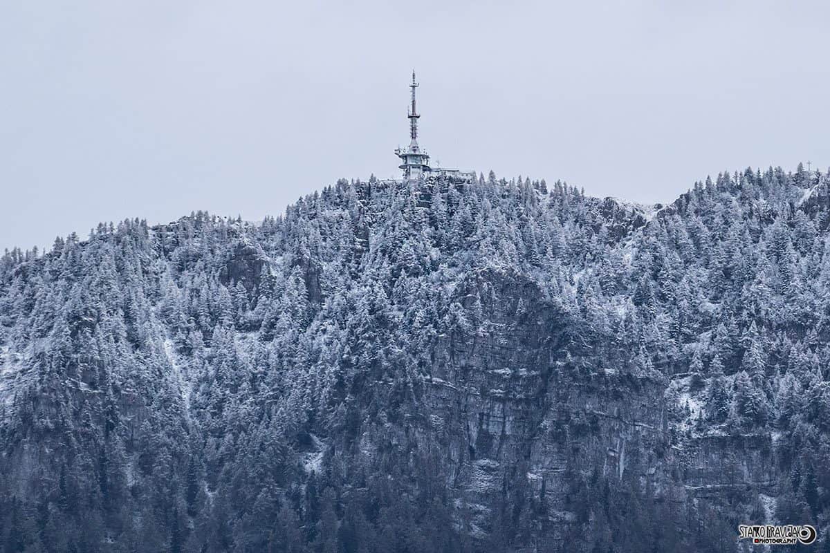 Uršljo goro je pobelil prvi sneg