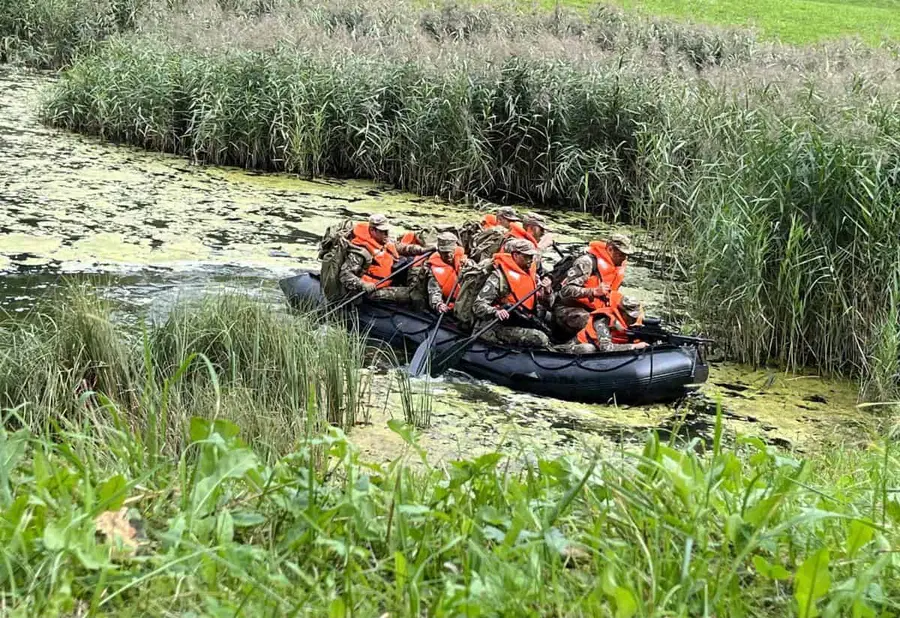 FOTO: Na Ivarčkem jezeru poteka usposabljanje pripadnikov slovenske vojske 74. PEHP