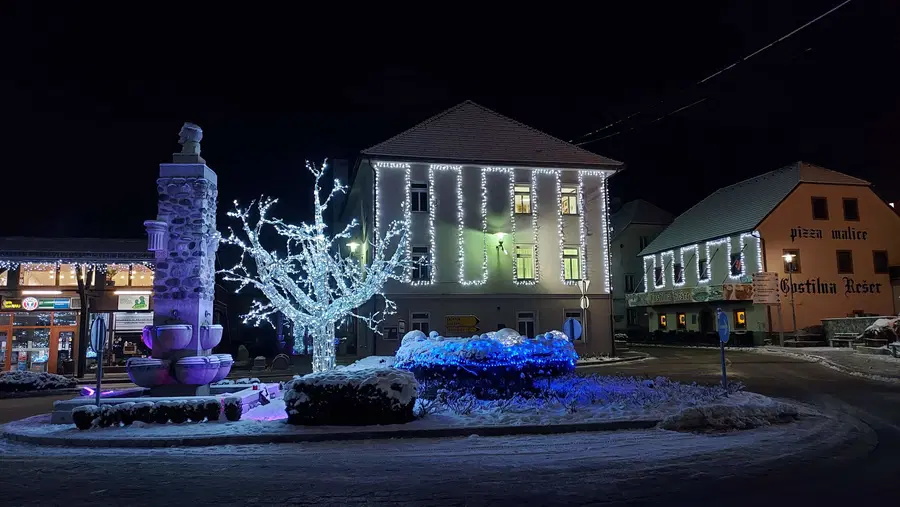Božiček prihaja v Črno na Koroškem in s seboj prinaša nepozabna doživetja